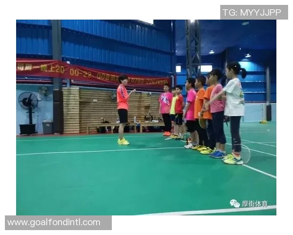 西安羽毛球队勇攀高峰的奋斗故事与邀请赛精彩回顾