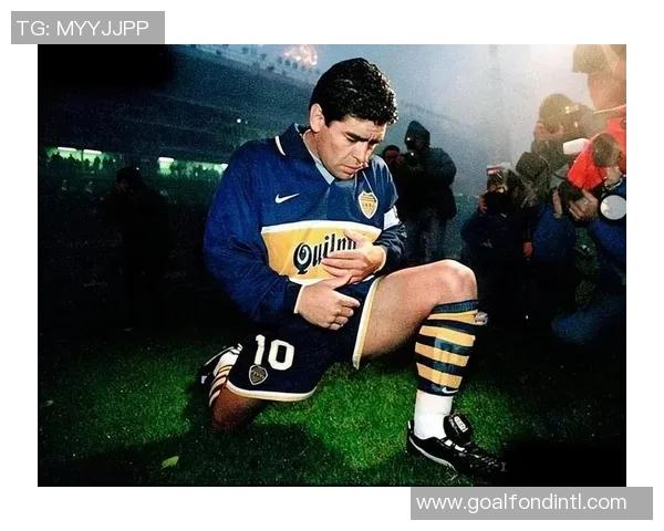 足球8号传奇球星揭秘他的辉煌成就与影响力